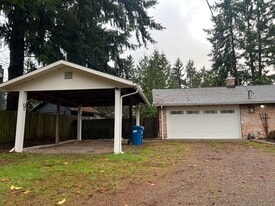 16866 SE 268th St in Covington, WA - Building Photo