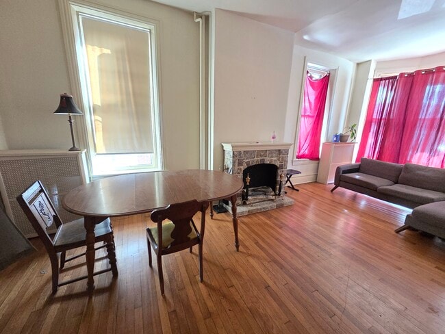 1817 N 2nd St, Unit 1 in Harrisburg, PA - Foto de edificio - Building Photo