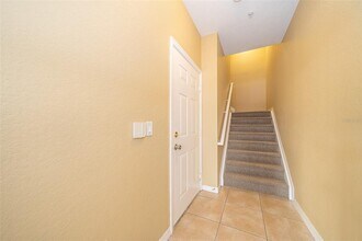 2514 Grand Central Pkwy in Orlando, FL - Building Photo - Building Photo