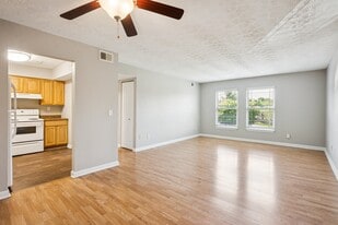 Newberry Parc in Louisville, KY - Building Photo