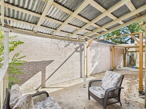 7611 Hopewell Ln in Houston, TX - Foto de edificio - Building Photo