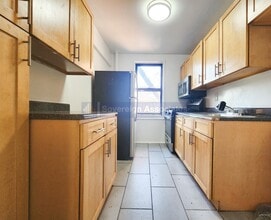 525-527-527 Riverdale Ave in Yonkers, NY - Foto de edificio - Building Photo