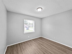 2212 Arcady Ln in Lancaster, TX - Building Photo - Building Photo