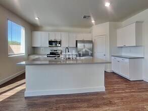 6139 Schmidt St in North Las Vegas, NV - Building Photo - Building Photo