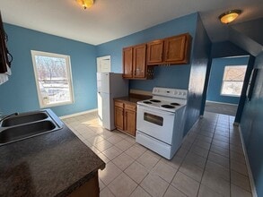 145 Harris St in Lodi, OH - Building Photo - Building Photo