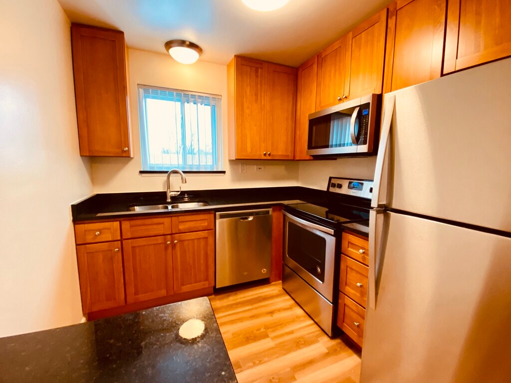 Court Apartments in La Grange Highlands, IL