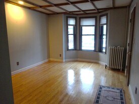 497 E 7th St, Unit 1