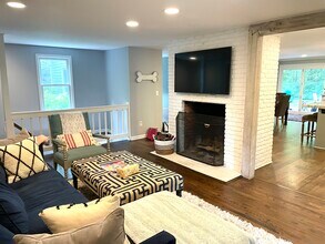 537 Westover Rd in Stamford, CT - Building Photo - Building Photo