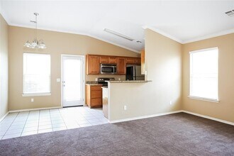 10633 NW 34th Ter in Yukon, OK - Building Photo - Building Photo