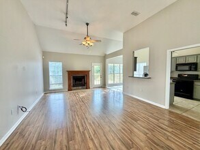 81 Lake Front Dr in Destin, FL - Building Photo - Building Photo