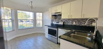 2321 Monaco Cove Cir in Orlando, FL - Building Photo - Building Photo