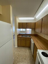 848 Twin Lakes Dr in Coral Springs, FL - Building Photo - Building Photo