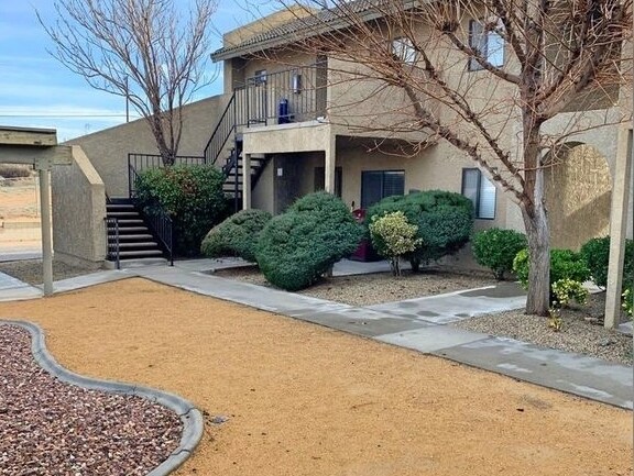 17842 Quantico Ln in Apple Valley, CA - Building Photo