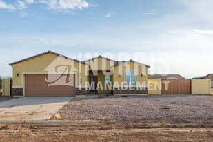 12577 W Xavier Dr in Arizona City, AZ - Building Photo