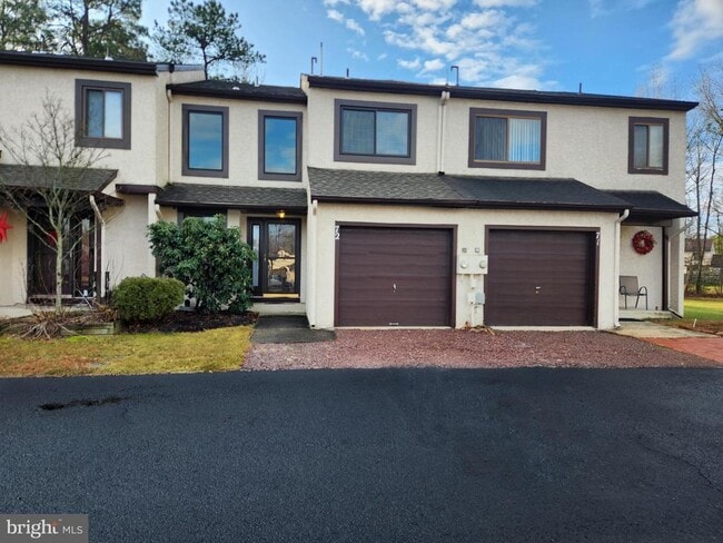 property at 72 5 Crown Royal Cir