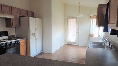 954 Escondido Dr in Sierra Vista, AZ - Building Photo - Building Photo