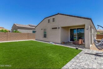 2350 E Lieber Pl in Phoenix, AZ - Building Photo - Building Photo