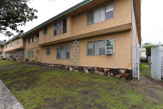 4029 Gelber Place in Los Angeles, CA - Building Photo - Building Photo