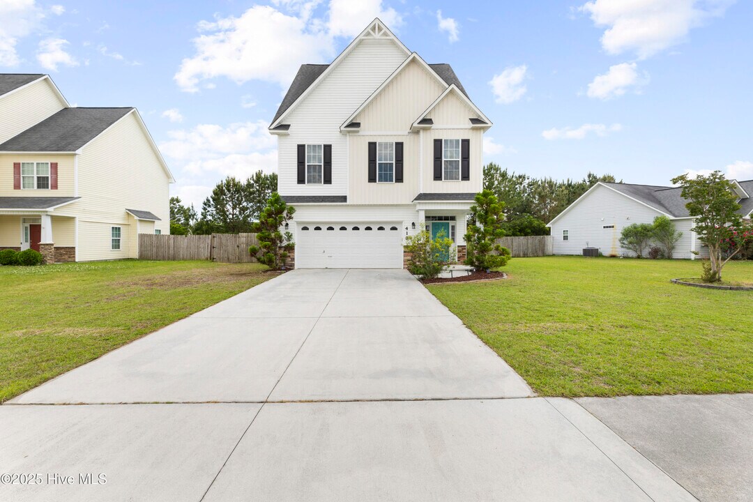 418 Savannah Dr in Jacksonville, NC - Building Photo