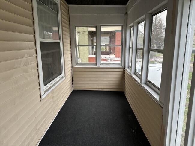 2720 N Missouri Ave in Peoria, IL - Building Photo - Building Photo