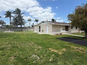 10375 SW 152nd Terrace in Miami, FL - Building Photo - Building Photo