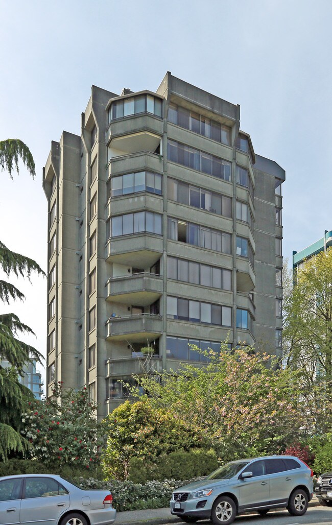 Granville Garden in Vancouver, BC - Building Photo - Primary Photo