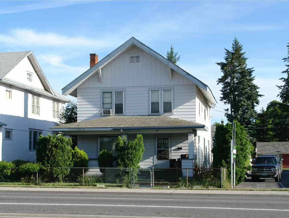 22 E Mission Ave in Spokane, WA - Building Photo