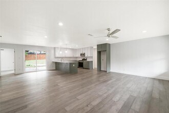 9714 Hansford Dr in Austin, TX - Building Photo - Building Photo
