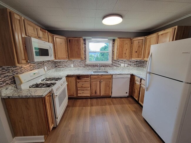 146 Latimer Ave, Unit #2