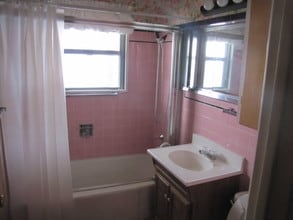 2114 E 18th St in Cheyenne, WY - Building Photo - Building Photo