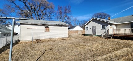 3307 Hoover Ave in Rockford, IL - Foto de edificio - Building Photo