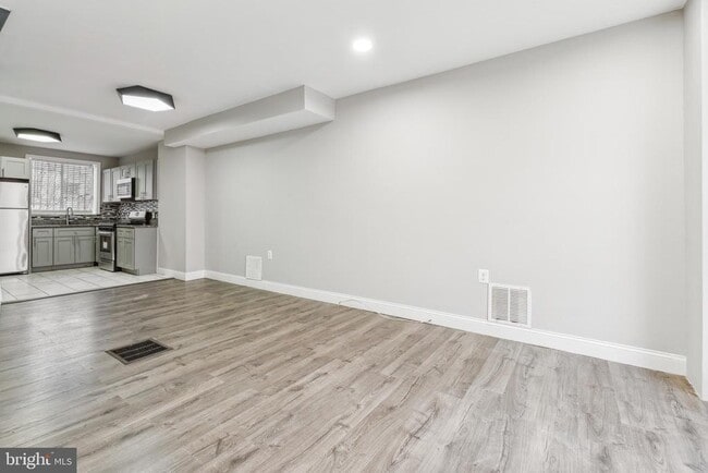 450 Furrow St in Baltimore, MD - Building Photo - Building Photo