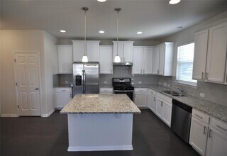 10612 Harwood Overlook Cove in Austin, TX - Building Photo - Building Photo