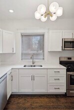 2207 W School St in Chicago, IL - Building Photo - Building Photo