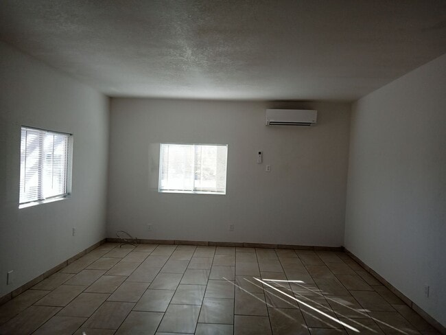 6692 Clare Ave in Twentynine Palms, CA - Building Photo - Building Photo