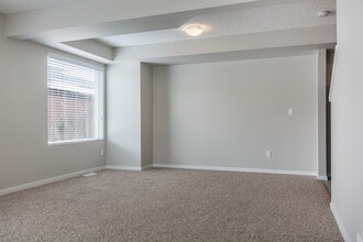 4705-D-4749 49 Ave in Leduc, AB - Building Photo - Building Photo