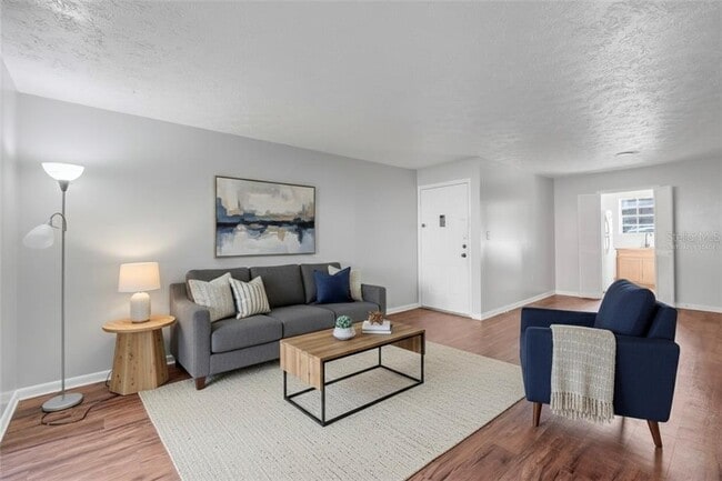 4212 Lake Underhill Rd in Orlando, FL - Building Photo - Building Photo