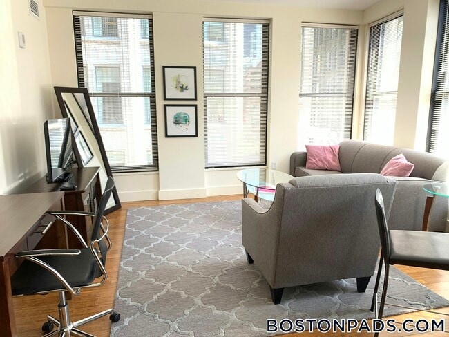 8 Winter St, Unit 704 in Boston, MA - Foto de edificio - Building Photo