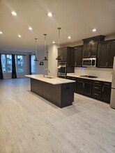 6201 Quinns Creek Dr in Haymarket, VA - Foto de edificio - Building Photo