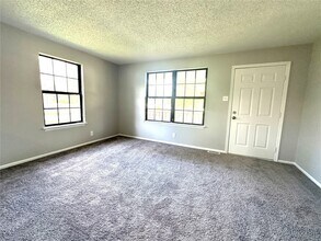 10063 Northgate Dr in St. Louis, MO - Building Photo - Building Photo