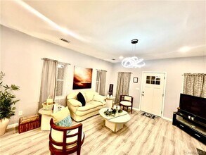 26 Mill St in Middletown, NY - Building Photo - Building Photo