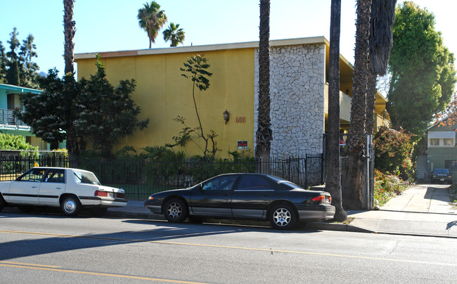 608 Los Robles Ave in Pasadena, CA - Building Photo - Building Photo