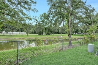 6452 Hughes St in Jacksonville, FL - Building Photo - Building Photo