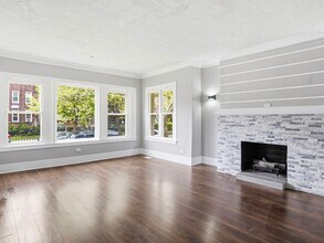 7815 S Emerald Ave in Chicago, IL - Building Photo - Building Photo