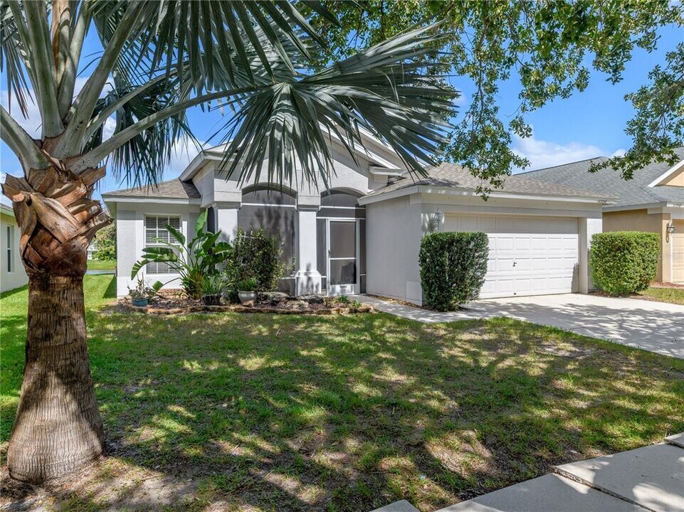 11556 Misty Isle Ln in Riverview, FL - Building Photo