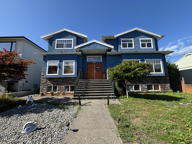 property at 3935 Southwood St