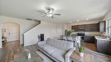 408 Micah Ln in Ferris, TX - Building Photo - Building Photo