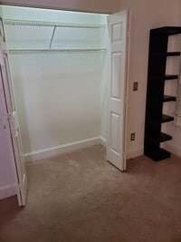 101 Croydon Plz, Unit Main Floor Bedroom photo'