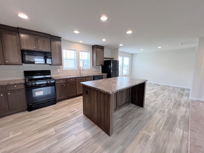 5355 Coventry Dr in Holly, MI - Building Photo - Building Photo