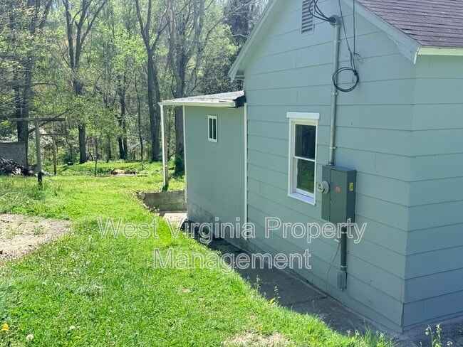 property at 110 Peck Ct